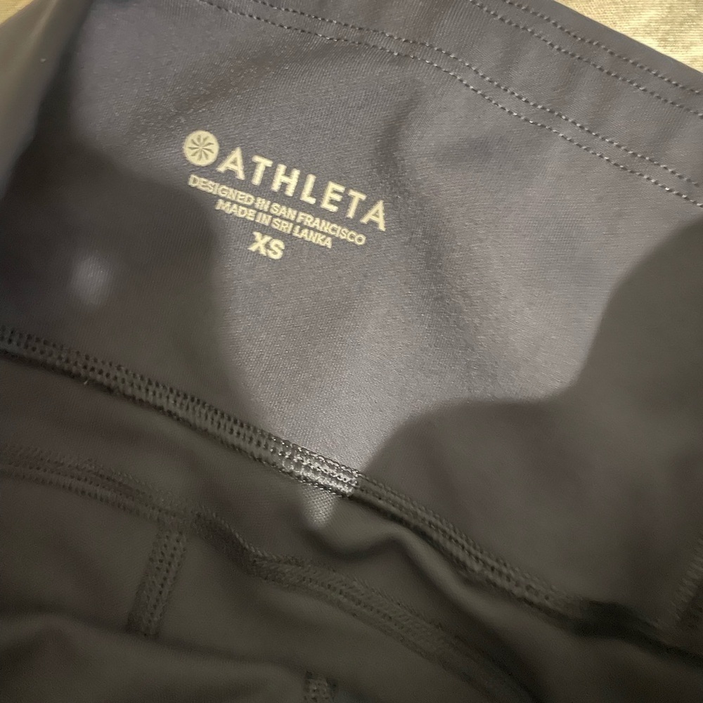 Athleta All In Crop - Picture 4 of 4